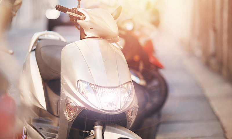 汽車(chē)遠(yuǎn)光燈危害大？電動(dòng)車(chē)遠(yuǎn)光燈危害是汽車(chē)的7倍，該管管了！