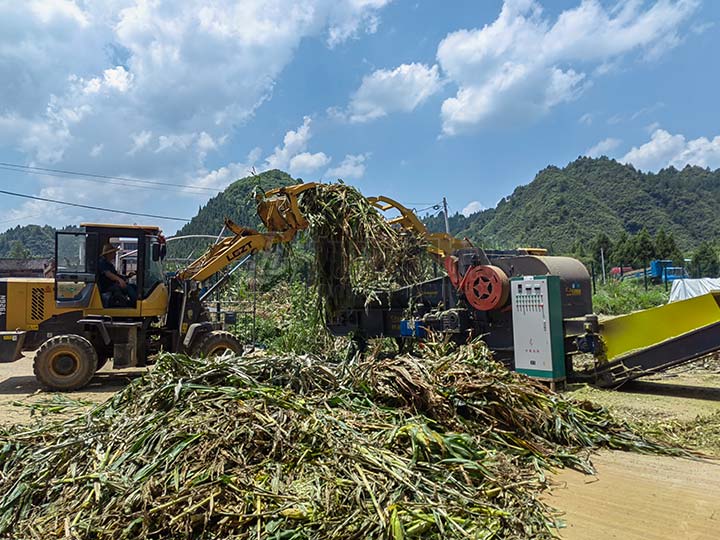秸稈青貯粉碎機